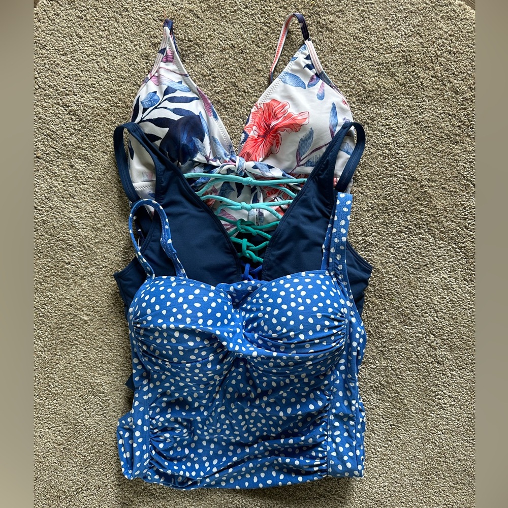 One Piece Swim Lot (3)